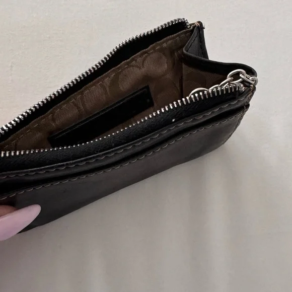COACH Black Leather Coin Purse - Picture 4 of 6